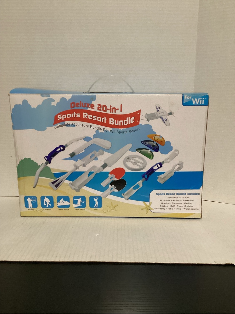 Deluxe 20-in-1 Sports Resort Bundle for Wii sports game -used but great